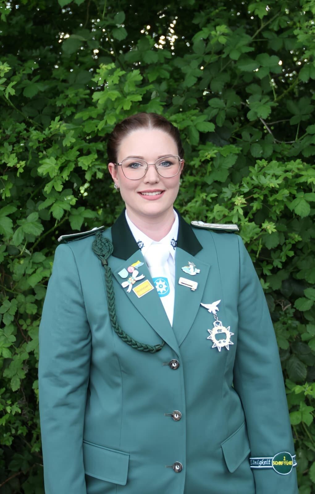 Portrait Jacky Pohl, 2. Schriftführerin